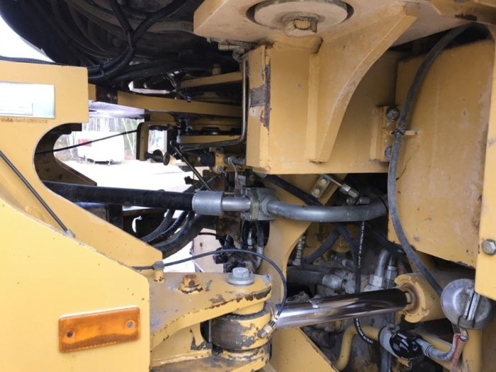 2005 CAT 966H - Image 15