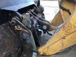 2005 CAT 966H - Image 20