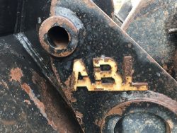 2005 CAT 966H - Image 35