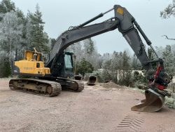 2011 Volvo EC210CL - Image 95