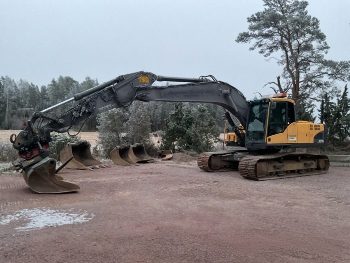 2011 Volvo EC210CL - Image 4