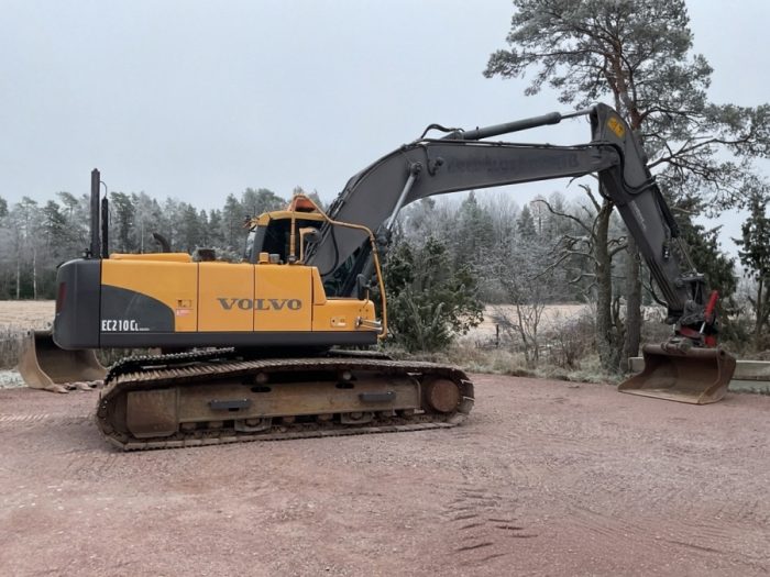 2011 Volvo EC210CL - Image 44