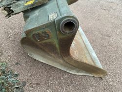 2011 Volvo EC210CL - Image 62