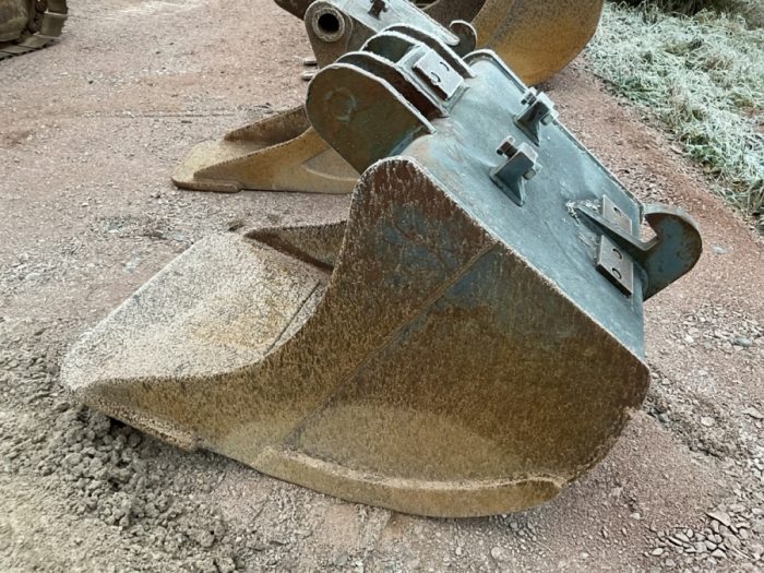 2011 Volvo EC210CL - Image 68