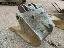 2011 Volvo EC210CL - Image 72