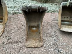 2011 Volvo EC210CL - Image 73