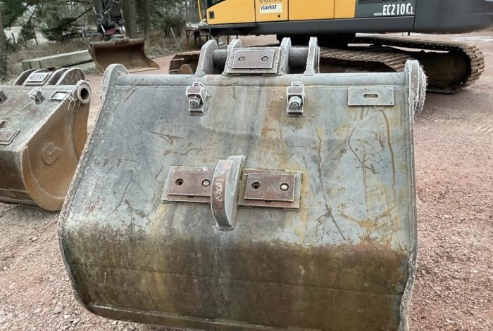 2011 Volvo EC210CL - Image 74