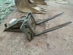 2011 Volvo EC210CL - Image 81