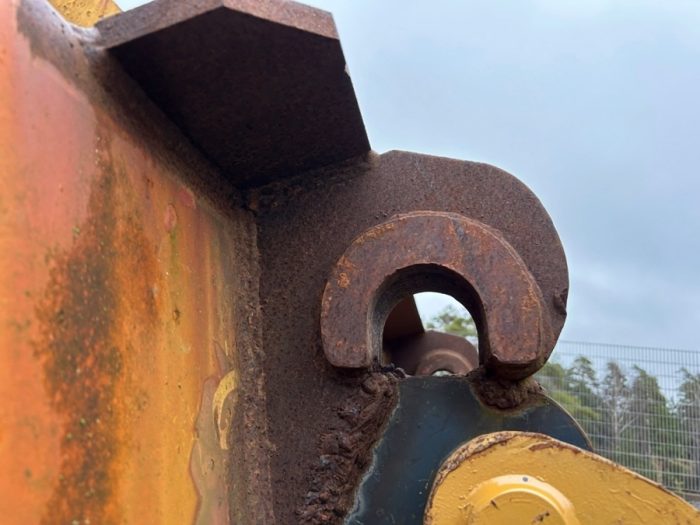 2012 CAT 962K - Image 12