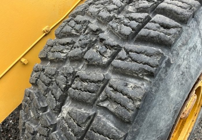 2012 CAT 962K - Image 22