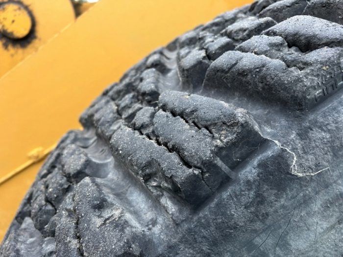 2012 CAT 962K - Image 25