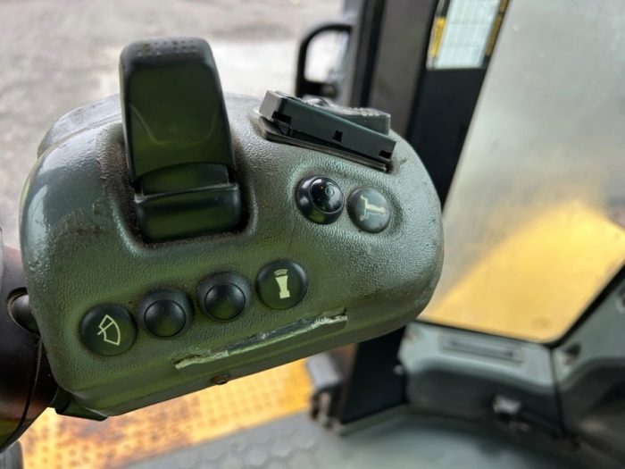 2012 CAT 962K - Image 79