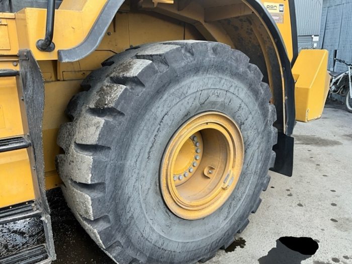 2012 CAT 966K - Image 17