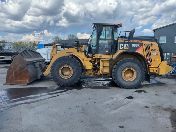 2012 CAT 966K - Image 2