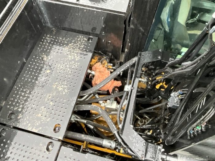 2015 CAT 320EL - Image 73