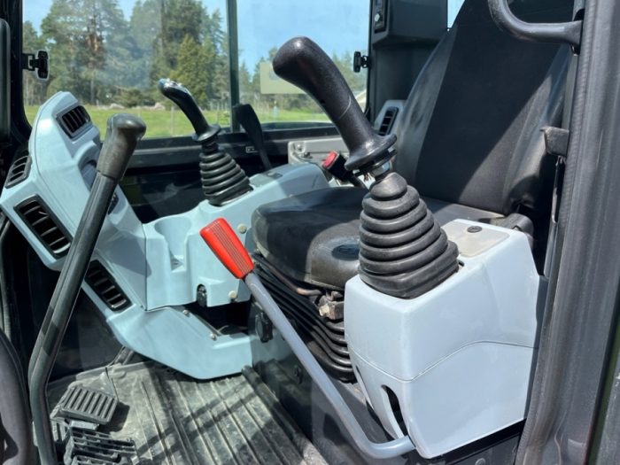 2017 Kubota U55-4 - Image 30