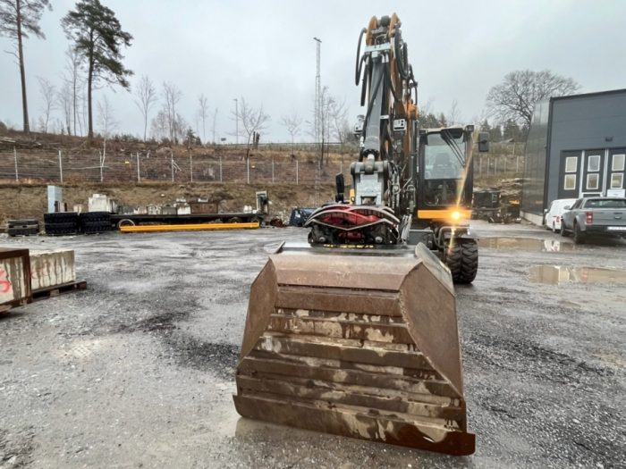 2018 Liebherr A 918 Compact - Image 4