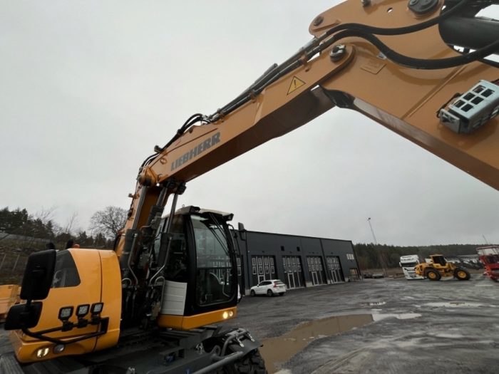 2018 Liebherr A 918 Compact - Image 42