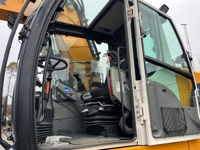 2018 Liebherr A 918 Compact - Image 56