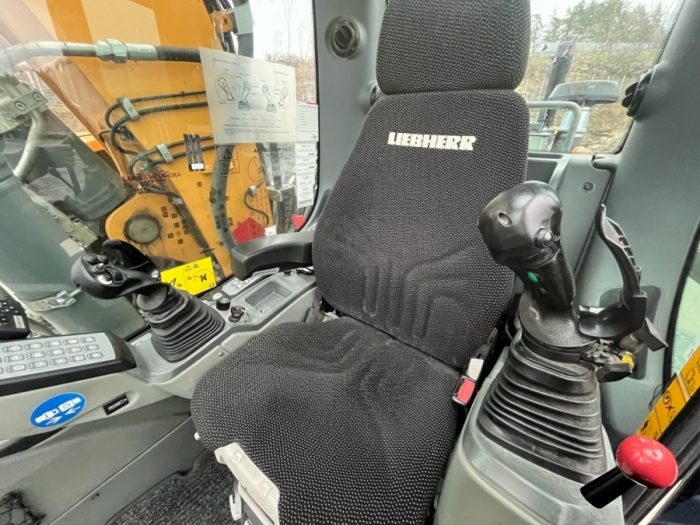 2018 Liebherr A 918 Compact - Image 68