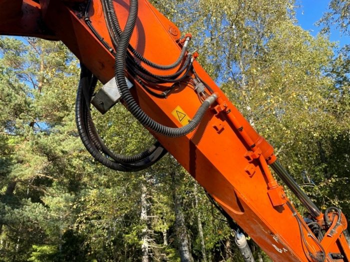 2019 Hitachi ZX135US-6 - Image 11