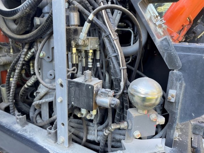 2019 Hitachi ZX135US-6 - Image 32