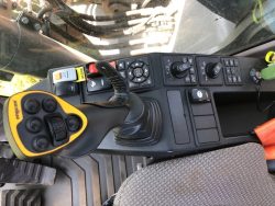 2019 Volvo EC220 EL - Image 25