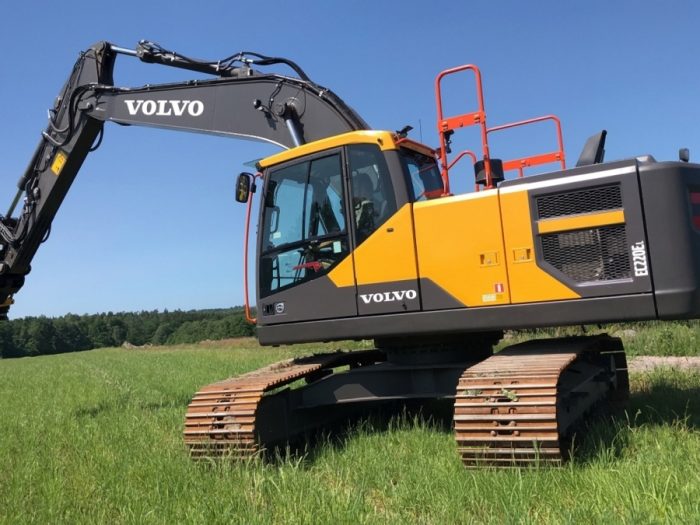 2019 Volvo EC220 EL - Image 3