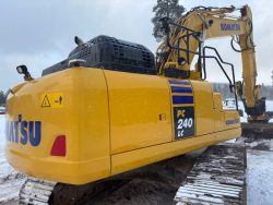 2022 Komatsu PC240LC-11 - Image 28