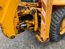 2000 JCB 4CX - Image 13