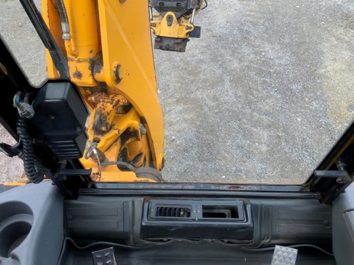 2000 JCB 4CX - Image 40