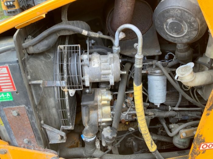 2000 JCB 4CX - Image 44