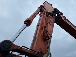 2004 Hitachi ZX210 - Image 30