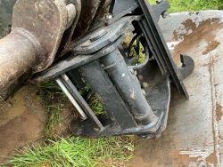 2005 Komatsu PC210 LC7 - Image 104