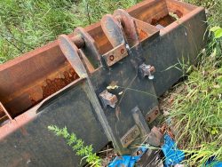 2005 Komatsu PC210 LC7 - Image 113