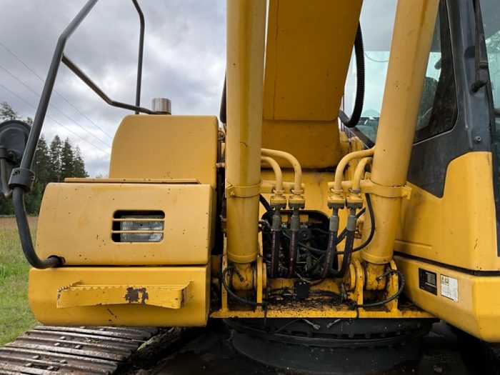 2005 Komatsu PC210 LC7 - Image 15