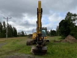 2005 Komatsu PC210 LC7 - Image 2