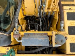 2005 Komatsu PC210 LC7 - Image 26