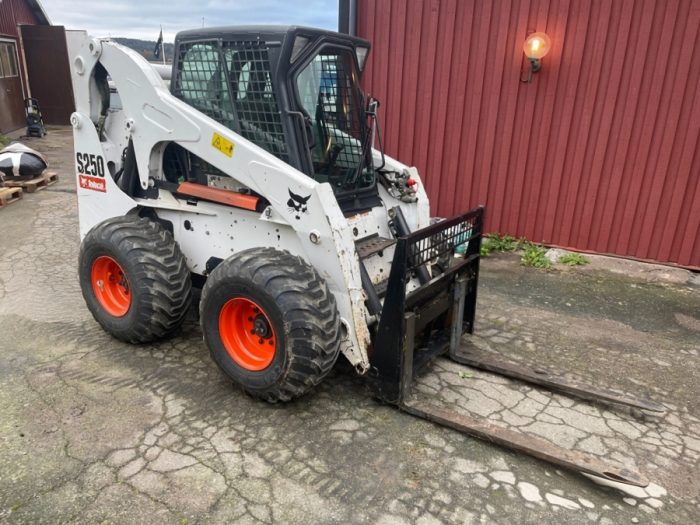2007 Bobcat S250 - Image 3