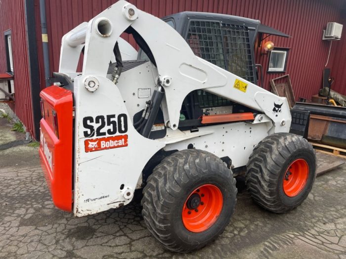 2007 Bobcat S250 - Image 2