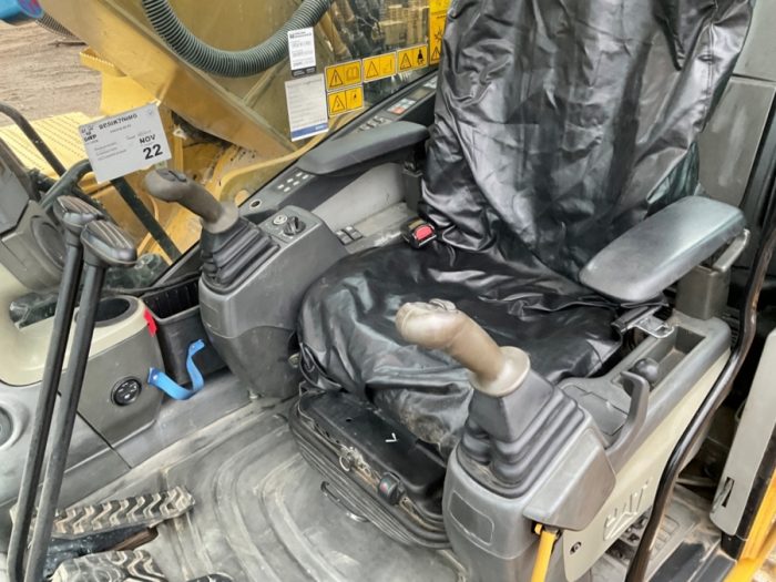 2007 CAT 320D - Image 55