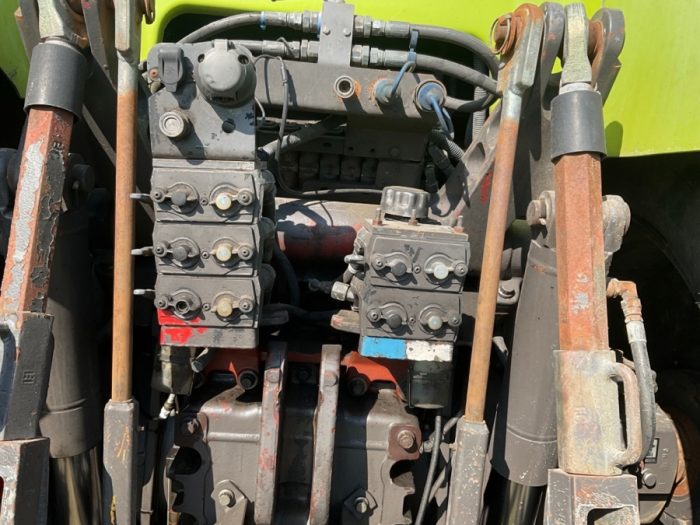 2007 Claas Axion 850 - Image 25