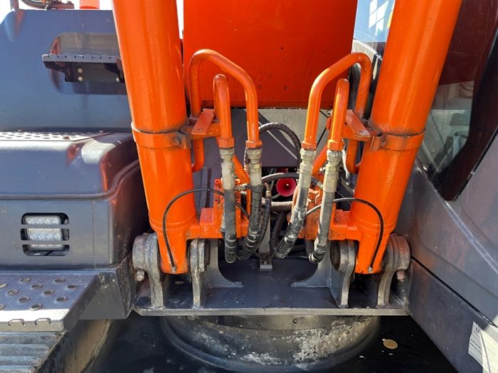 2007 Hitachi ZX210 LC-3 - Image 18