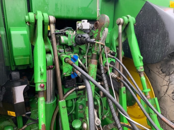 2007 John Deere 7530 - Image 4
