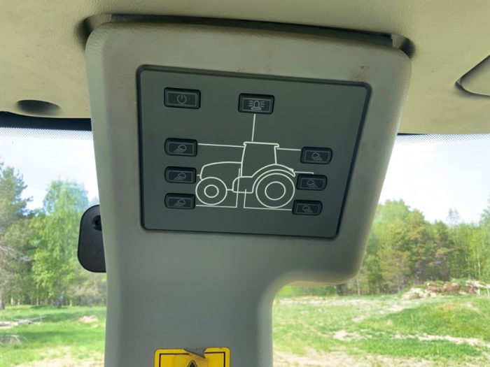 2008 Claas Axion 820 - Image 18