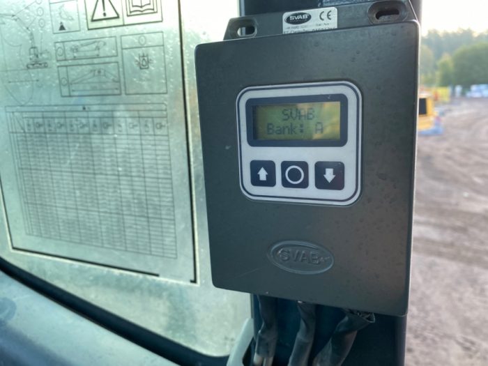 2010 Komatsu PC210 LC - Image 32