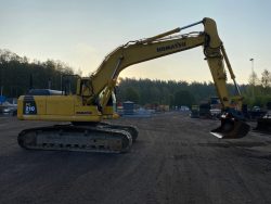 2010 Komatsu PC210 LC - Image 8