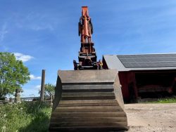 2012 Hitachi ZX 210 LC-3 - Image 40