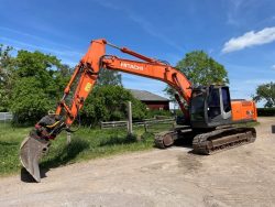 2012 Hitachi ZX 210 LC-3 - Image 9