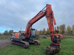 2012 Hitachi ZX 210 LC-3 - Image 32